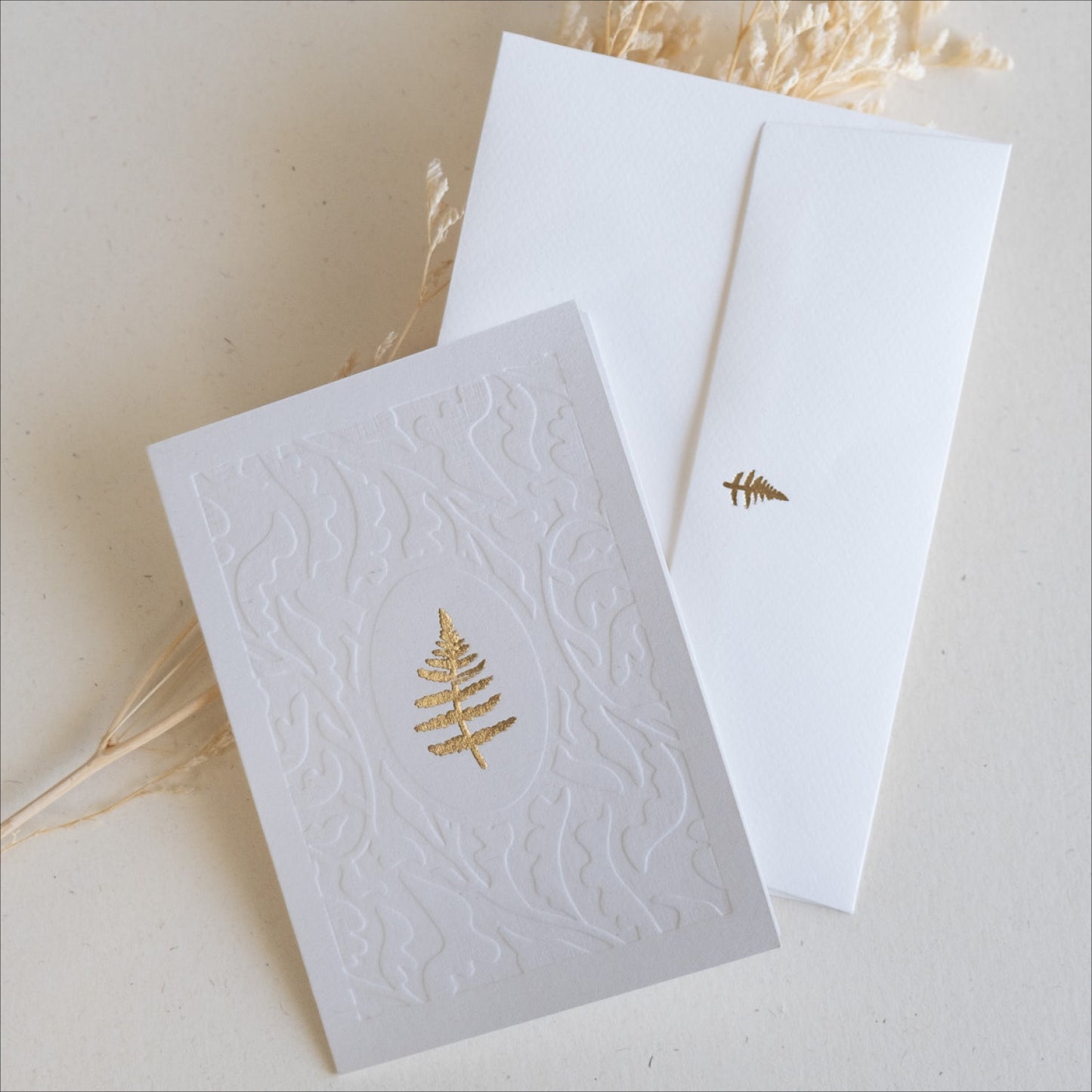 Voščilnica z zlatim in slepim tiskom - Praprot