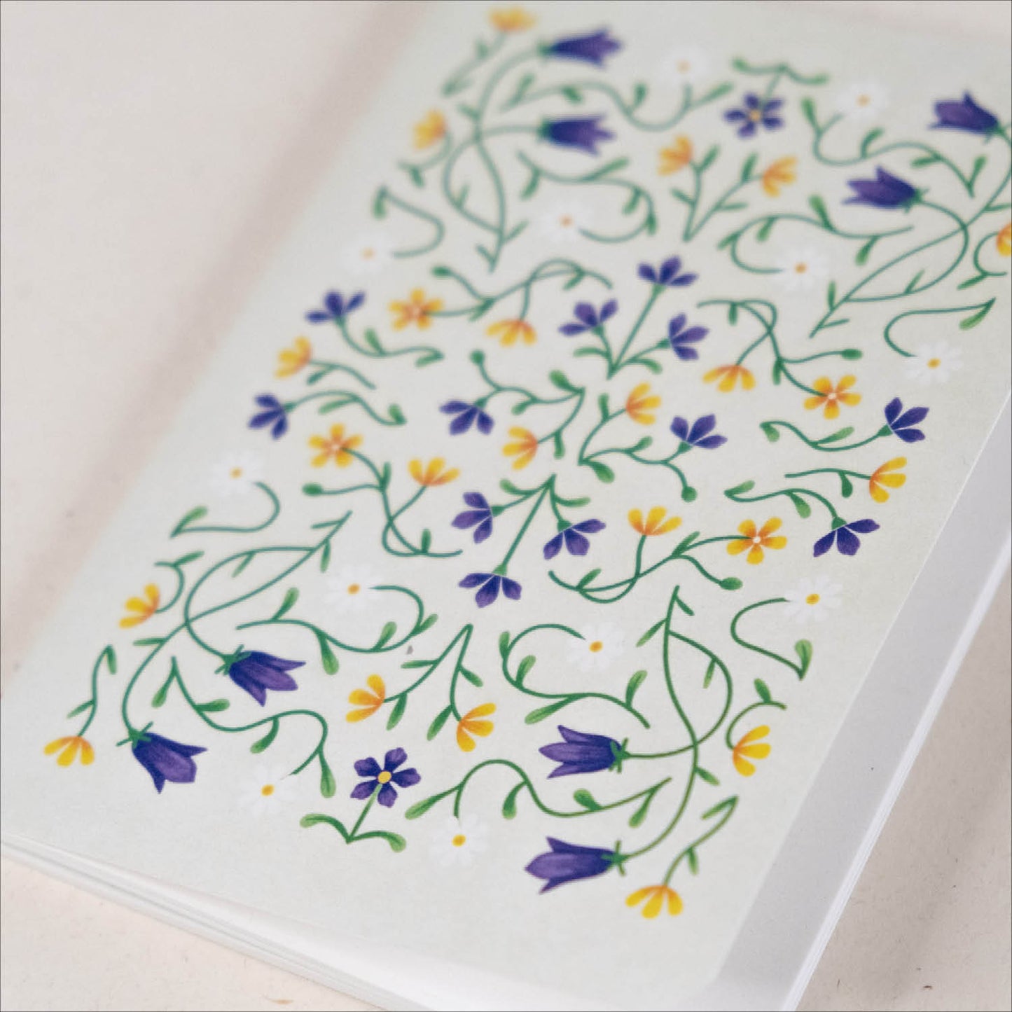 Beležka A6 - Cvetlični motiv