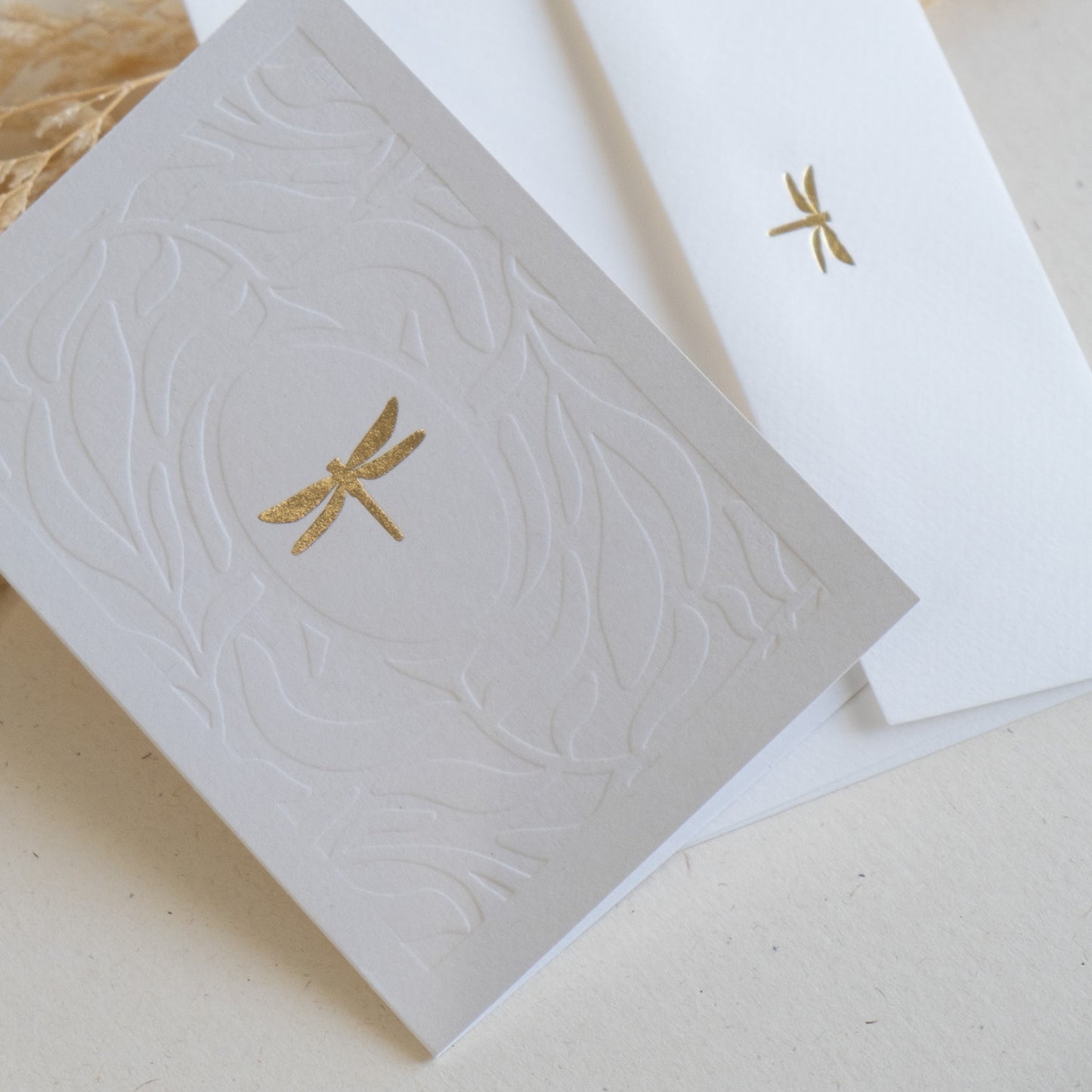 Voščilnica z zlatim in slepim tiskom - Kačji pastir