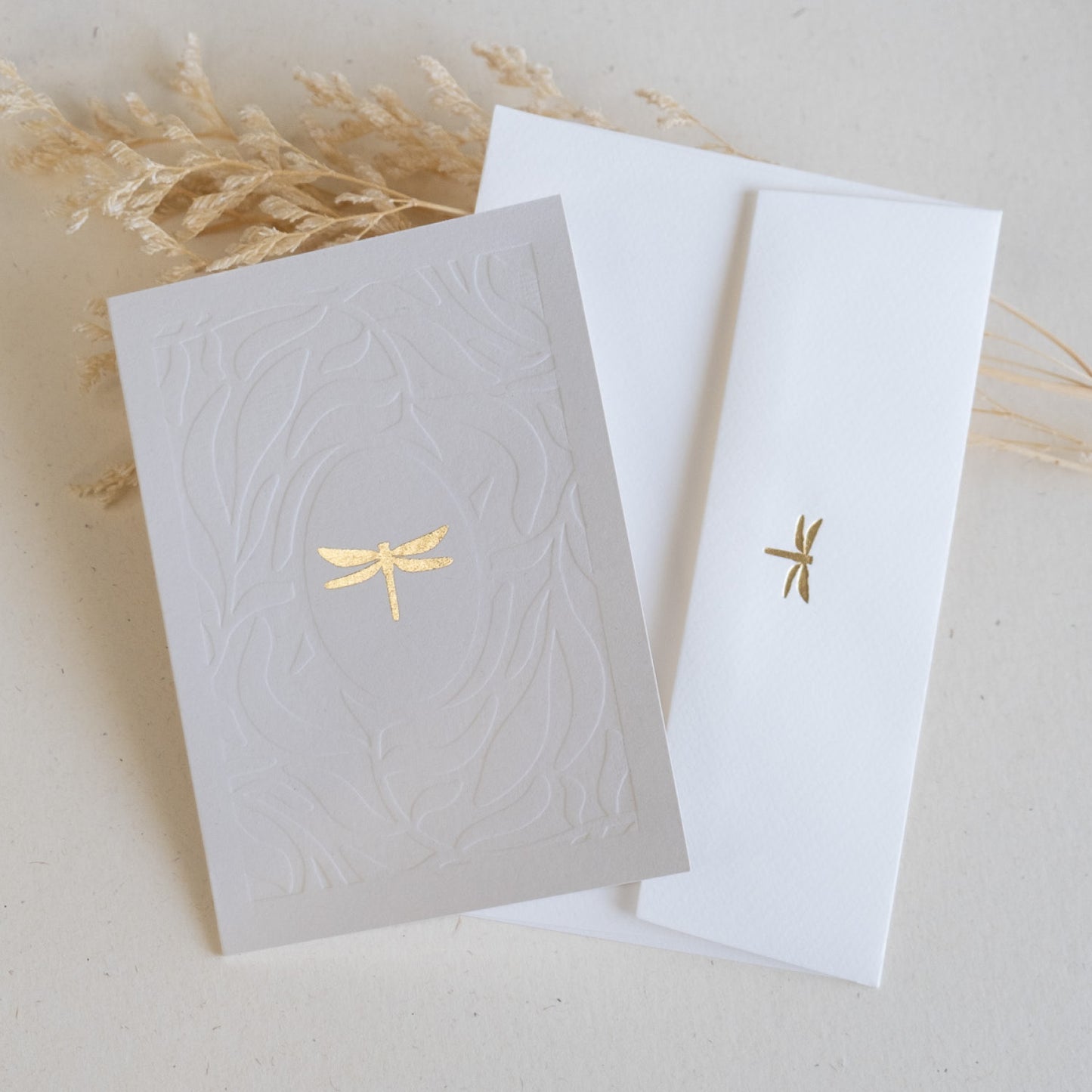 Voščilnica z zlatim in slepim tiskom - Kačji pastir