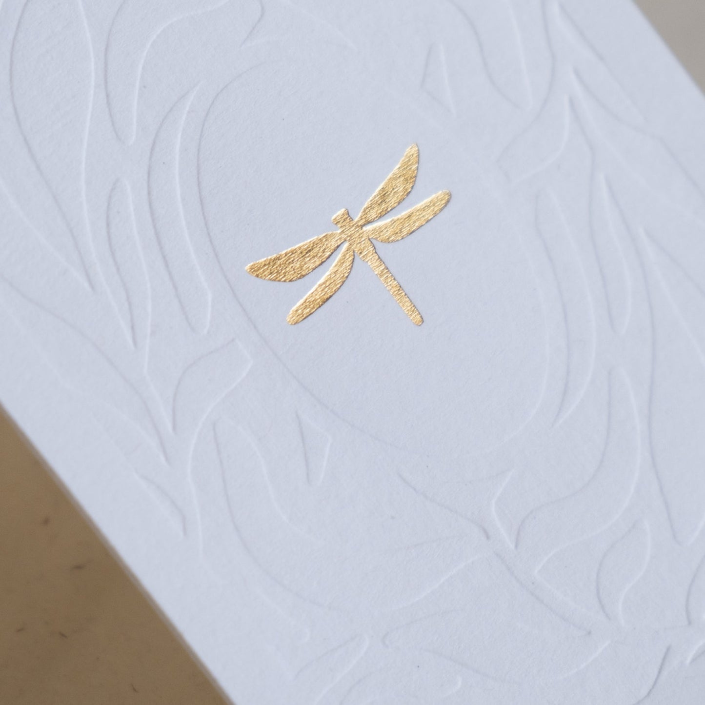 Voščilnica z zlatim in slepim tiskom - Kačji pastir