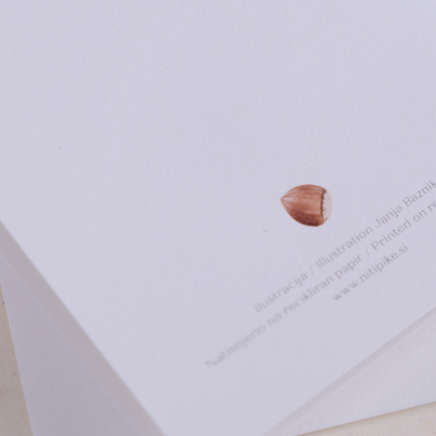 Voščilnica - Veverica z lešniki