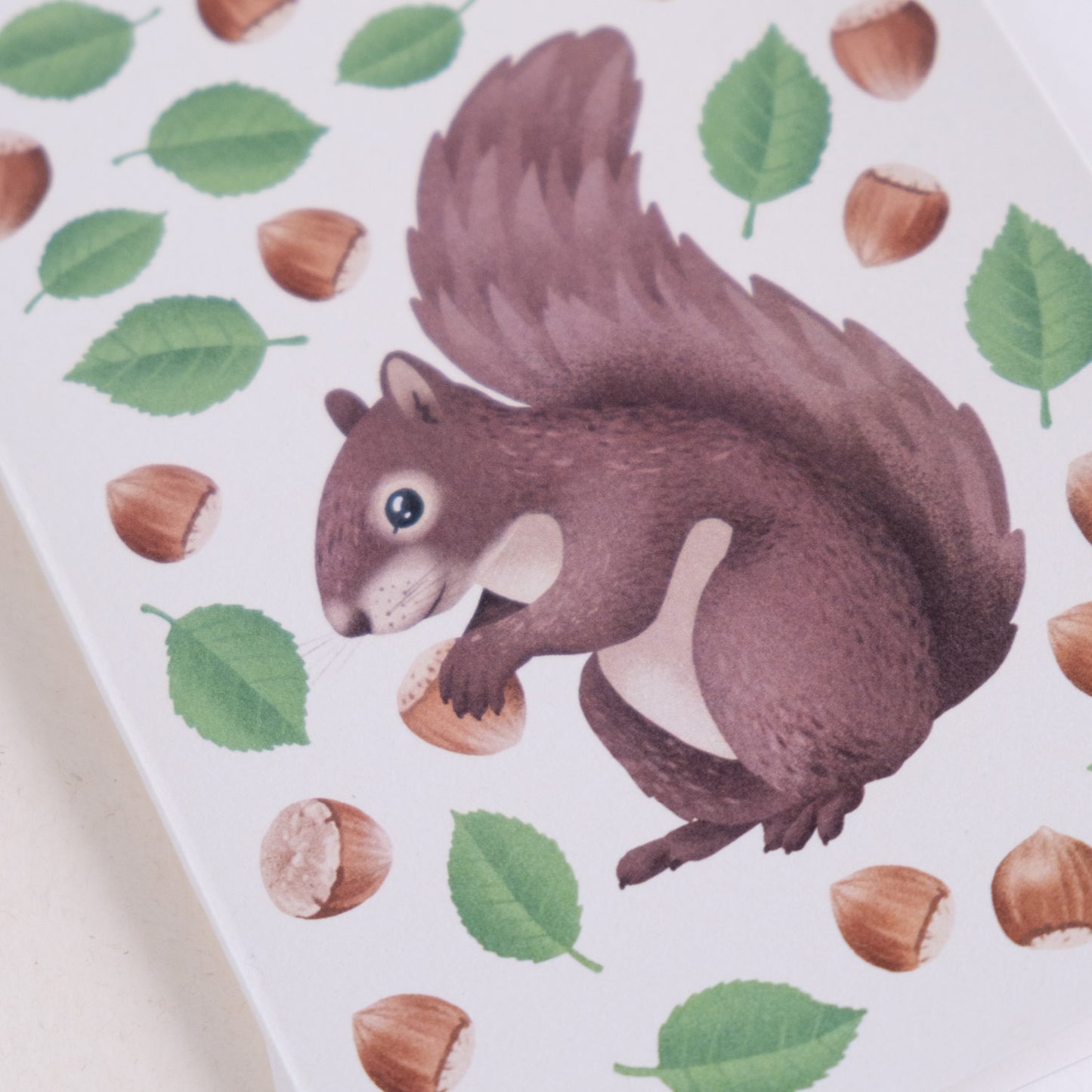 Voščilnica - Veverica z lešniki